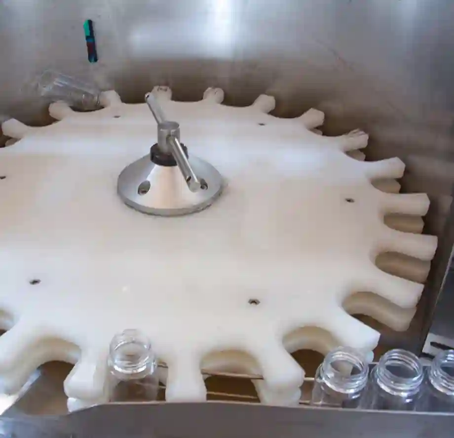 Automatic Deodorant Filling Machine 2 deodorant filling machine details (2)