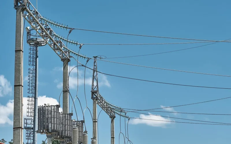high-voltage-electrical-transformers-electricity-distribution-power-plant-high-voltage-power-lines-life-power-supply-close-up_166373-1593