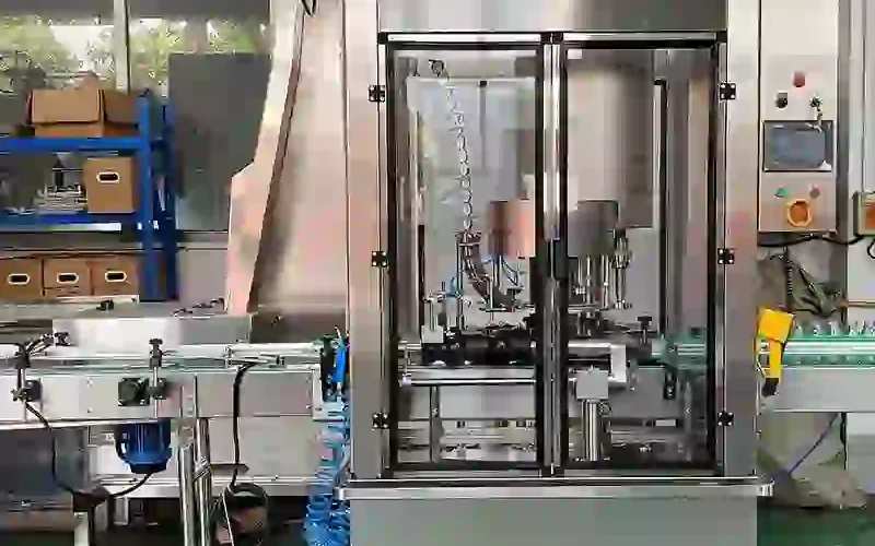 rotary-capping-machine